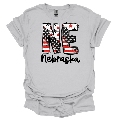 NE Nebraska Black & White American Flag T-Shirt | Vintage Patriotic Graphic Tee | Unisex State Pride Shirt